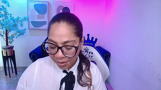 Snapshot of Silvana_lane chatting on 08/07/26, 07:05 Silvana lane online show from 08/07/26, 07:05
