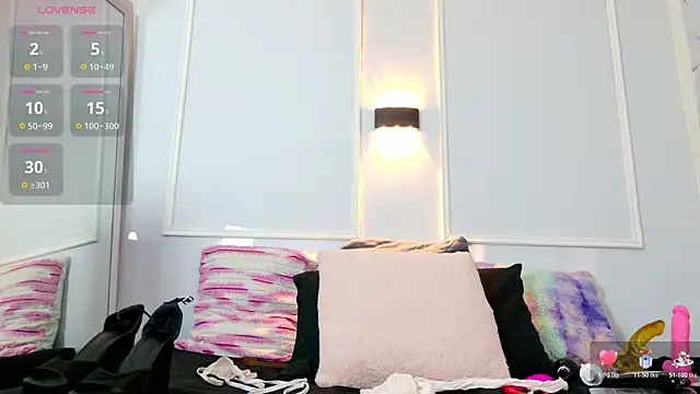 Snapshot of melannyhot69 chatting on 07/18/26, 10:24 melannyhot69 online show from 07/18/26, 10:24