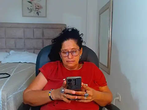 Snapshot of juanitaaxoox chatting on 07/17/26, 02:13 juanitaaxoox online show from 07/17/26, 02:13
