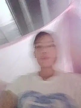 Snapshot of Gee_hot chatting on 07/07/26, 12:20 Gee hot online show from 07/07/26, 12:20