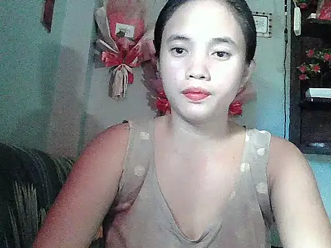 Snapshot of sophie_193 chatting on 07/03/26, 01:12 sophie 193 online show from 07/03/26, 01:12