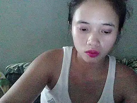 Snapshot of sophie_193 chatting on 08/04/26, 04:04 sophie 193 online show from 08/04/26, 04:04
