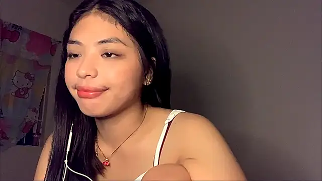 Snapshot of Hazelanne chatting on 06/20/26, 11:13 Hazelanne online show from 06/20/26, 11:13