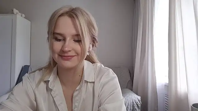 BloomMoon online show from 07/08/26, 12:42