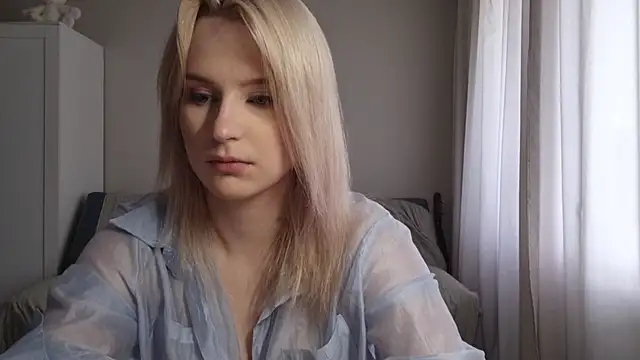 BloomMoon online show from 07/25/26, 12:25