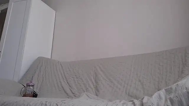BloomMoon online show from 07/28/26, 02:13