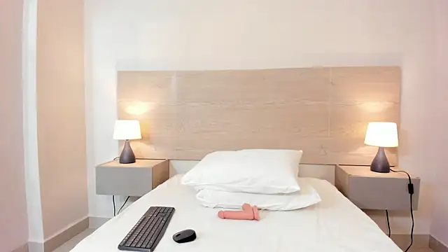 Stefanydoll  online show from 07/10/26, 07:16