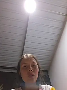 Snapshot of Khelmi chatting on 06/25/26, 02:55 Khelmi online show from 06/25/26, 02:55