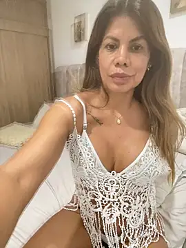 Valen Milf4u online show from 07/11/26, 12:46