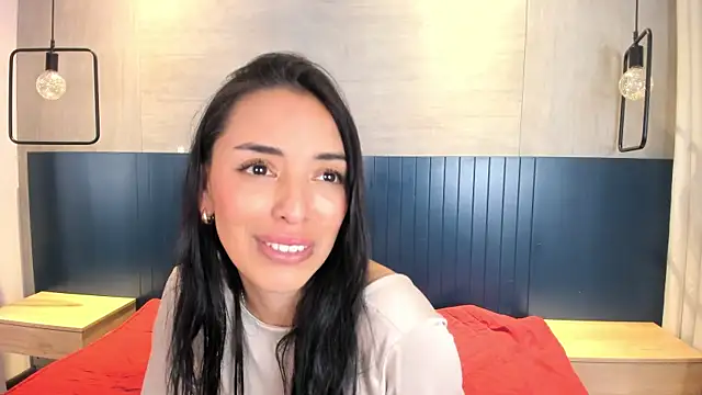 Snapshot of Violeta_Harlow chatting on 07/06/26, 08:33 Violeta Harlow online show from 07/06/26, 08:33