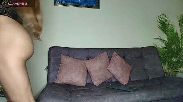  saray m online show from 06/02/26, 01:40