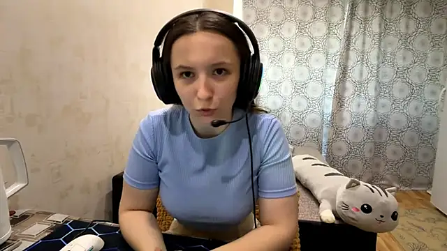 Snapshot of DivingSlab chatting on 06/19/26, 10:41 DivingSlab online show from 06/19/26, 10:41