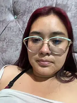 Snapshot of cerecita17 chatting on 07/02/26, 02:34 cerecita17 online show from 07/02/26, 02:34