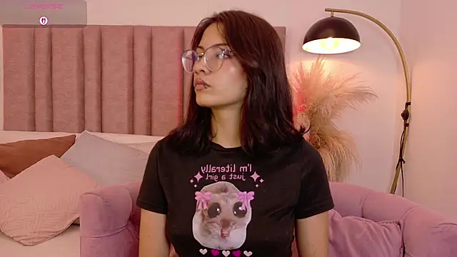 Lily beth  online show from 06/25/26, 01:26