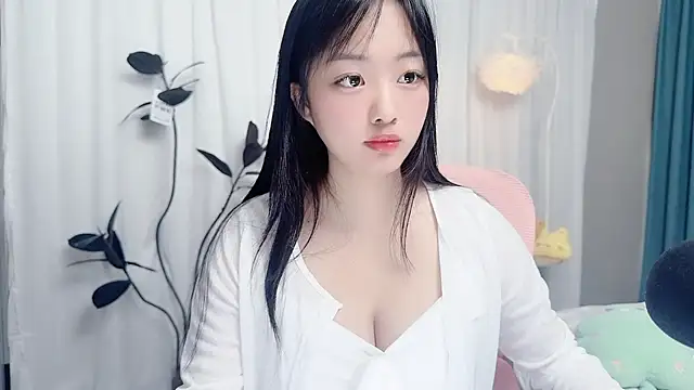 Snapshot of Winnie666999 chatting on 07/23/26, 03:04 Winnie666999 online show from 07/23/26, 03:04