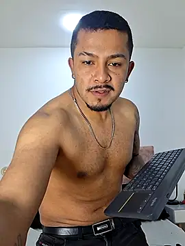 Snapshot of BrunoSilva_ chatting on 06/27/26, 12:22 BrunoSilva online show from 06/27/26, 12:22