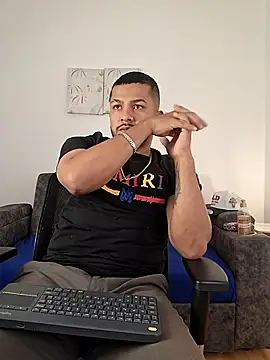 Snapshot of BrunoSilva_ chatting on 07/31/26, 11:31 BrunoSilva online show from 07/31/26, 11:31
