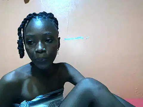 Snapshot of petite_clara2 chatting on 07/03/26, 01:17 petite clara2 online show from 07/03/26, 01:17