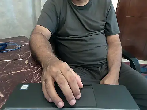 Snapshot of desipapaxx chatting on 07/16/26, 07:31 desipapaxx online show from 07/16/26, 07:31