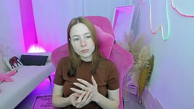 DamnWitchh online show from 06/30/26, 05:41