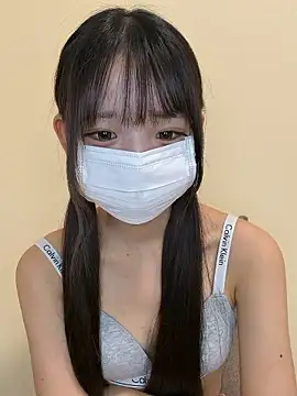 risa      online show from 07/16/26, 02:34