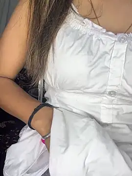 Romantic couple69 online show from 08/02/26, 01:53
