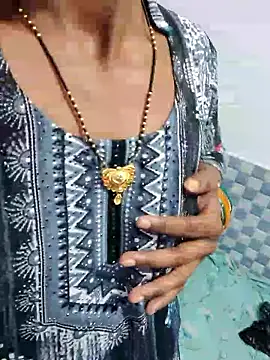 Queen nishu03 online show from 06/29/26, 04:18