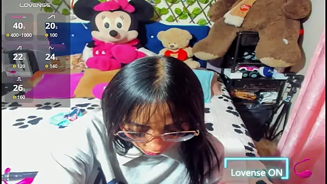 Snapshot of Dulce_marii chatting on 06/30/26, 11:28 Dulce marii online show from 06/30/26, 11:28