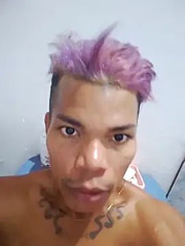 Snapshot of AxelVaro chatting on 07/02/26, 11:44 AxelVaro online show from 07/02/26, 11:44