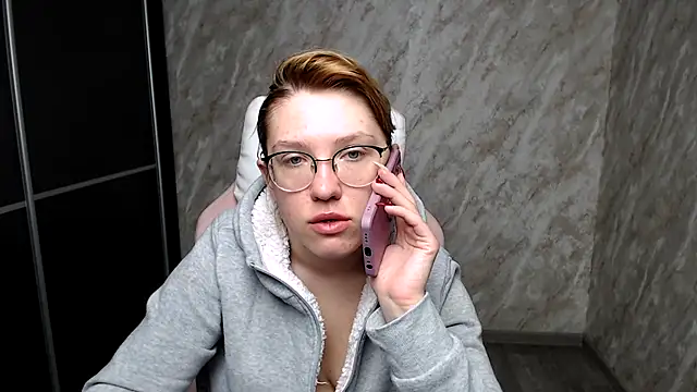 Reginasmilee online show from 03/11/25, 04:43