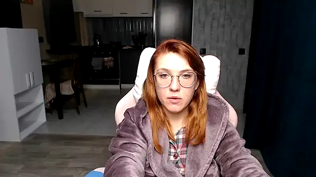 Reginasmilee online show from 10/06/25, 04:59