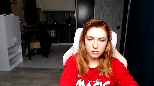 Reginasmilee online show from 10/11/25, 11:36