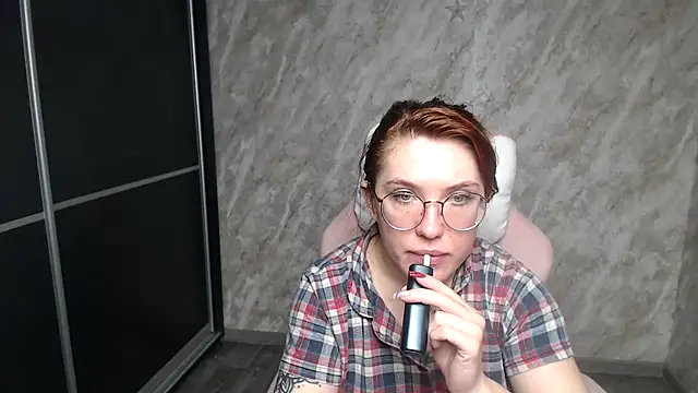 Reginasmilee online show from 01/13/26, 01:11