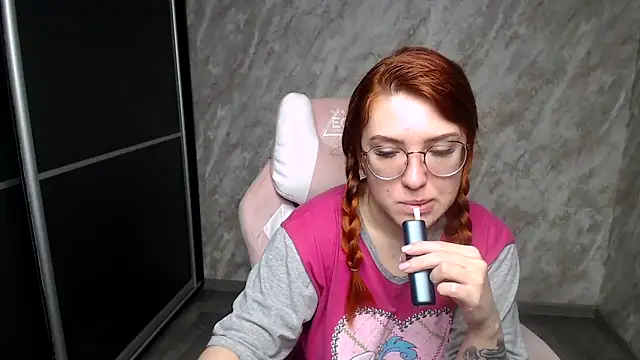 Snapshot of Reginasmilee chatting on 02/01/26, 03:38 Reginasmilee online show from 02/01/26, 03:38