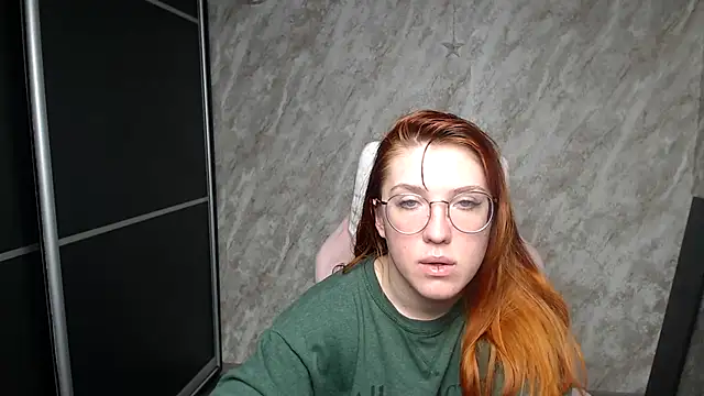 Snapshot of Reginasmilee chatting on 02/11/26, 03:39 Reginasmilee online show from 02/11/26, 03:39