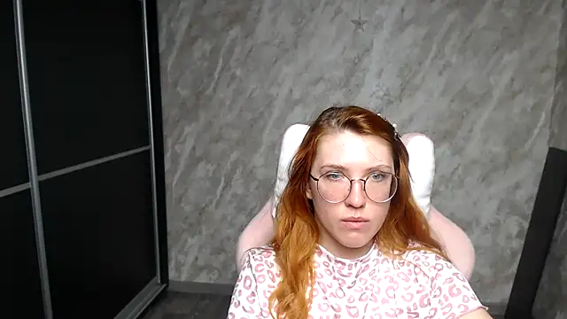 Snapshot of Reginasmilee chatting on 03/02/26, 02:14 Reginasmilee online show from 03/02/26, 02:14