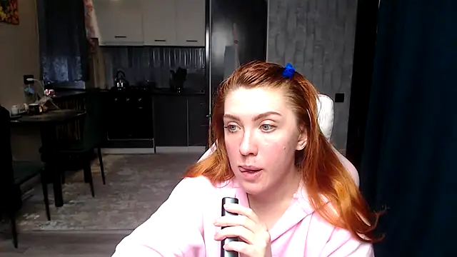 Reginasmilee online show from 04/11/26, 11:36