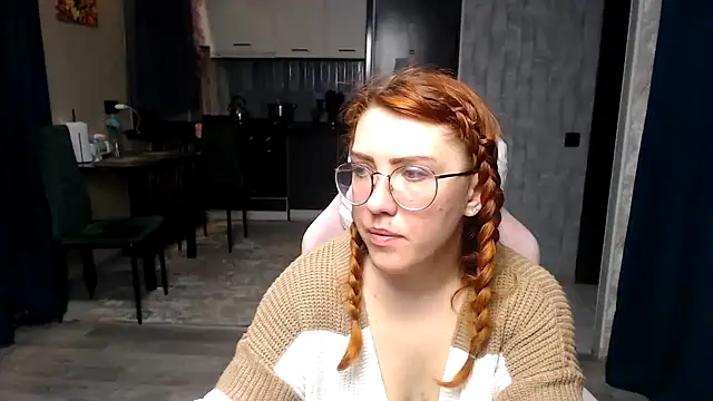 Reginasmilee online show from 04/12/26, 03:00