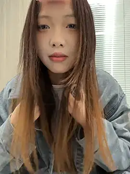 Snapshot of YY-1-1-1 chatting on 07/17/26, 06:53 YY-1-1-1 online show from 07/17/26, 06:53