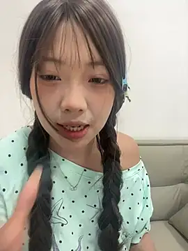 Snapshot of YY-1-1-1 chatting on 07/22/26, 07:00 YY-1-1-1 online show from 07/22/26, 07:00