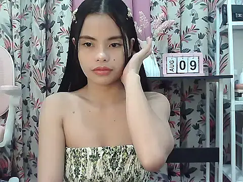 Snapshot of urprettyjane4u chatting on 08/08/26, 11:18 urprettyjane4u online show from 08/08/26, 11:18
