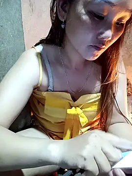 Snapshot of Emma-18h chatting on 08/02/26, 01:20 Emma-18h online show from 08/02/26, 01:20