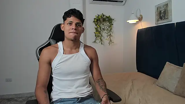 valerio cum18 online show from 06/24/26, 01:43