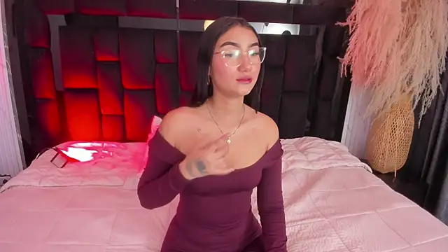 KendallMeyers  online show from 06/24/26, 04:55