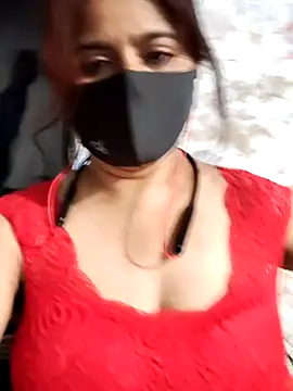 Snapshot of Nisha_Cute1 chatting on 06/27/26, 07:35 Nisha Cute1 online show from 06/27/26, 07:35