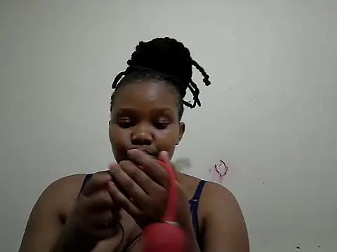 Snapshot of QueenAtynat chatting on 06/24/26, 11:31 QueenAtynat online show from 06/24/26, 11:31