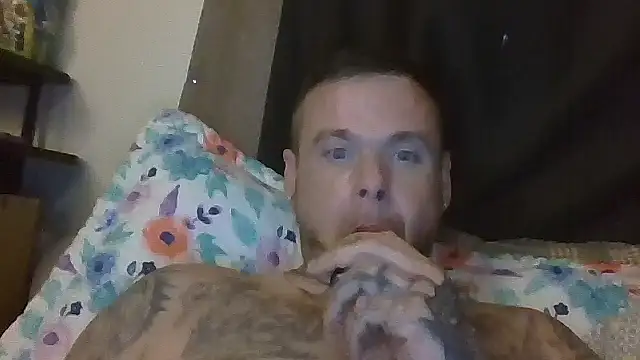 Snapshot of hotwetblondendaddy chatting on 07/24/26, 03:10 hotwetblondendaddy online show from 07/24/26, 03:10