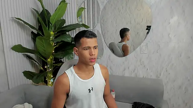 Snapshot of Noah_sexhotty chatting on 07/04/26, 01:56 Noah sexhotty online show from 07/04/26, 01:56