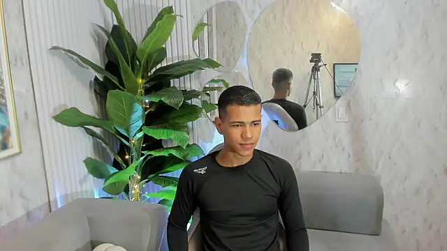 Snapshot of Noah_sexhotty chatting on 07/23/26, 02:20 Noah sexhotty online show from 07/23/26, 02:20