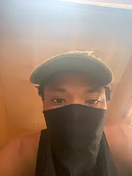 virginboy0231 online show from 06/25/26, 12:42